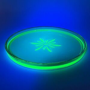 Vintage Green Uranium Glass Tray Starburst Pattern Gold Rim UV Reactive